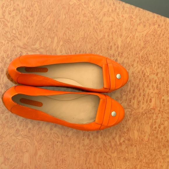 Longchamp Orange Leather Flats - Picture 6 of 6
